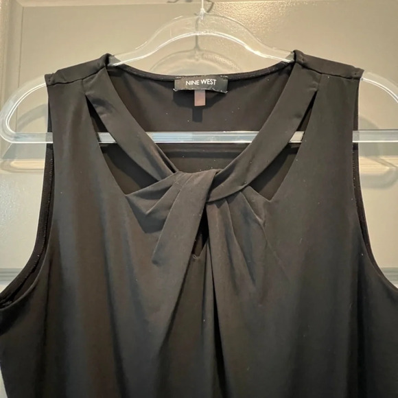 Nine West Size M Black Sleeveless top Gently Worn - Picture 2 of 8